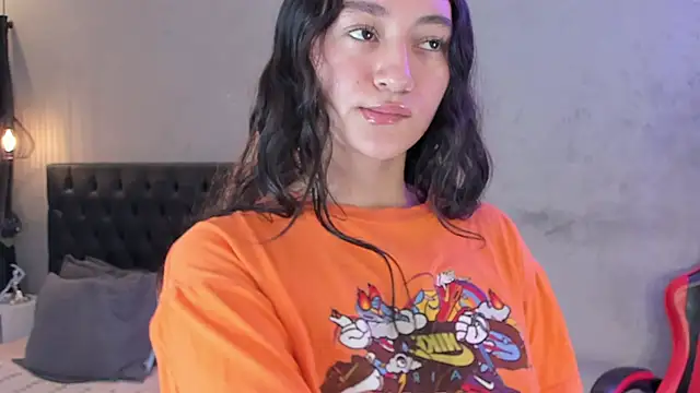Snapshot of isabella_nowa chatting on April 18, 2026, 11:34 am isabella nowa online show from April 18, 2026, 11:34 am