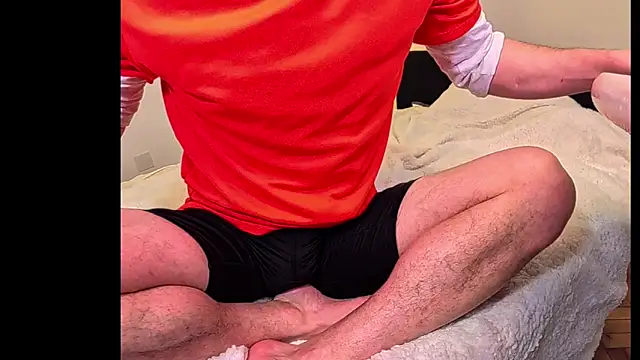 Snapshot of AfterTheRun chatting on February 6, 2026, 2:13 pm AfterTheRun online show from February 6, 2026, 2:13 pm