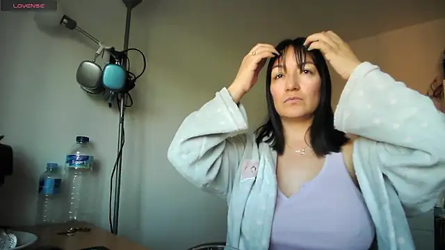 Yulian Milf online show from April 10, 2026, 6:53 am