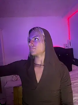 andyy x online show from April 18, 2026, 12:02 am