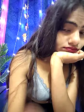 Snapshot of Alisha_Babyy chatting on February 25, 2026, 4:56 am Alisha Babyy online show from February 25, 2026, 4:56 am