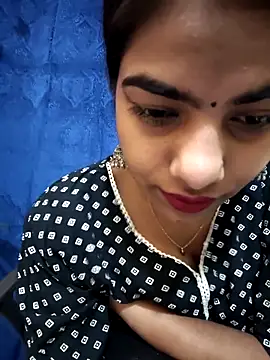 Snapshot of Alisha_Babyy chatting on April 22, 2026, 4:41 am Alisha Babyy online show from April 22, 2026, 4:41 am