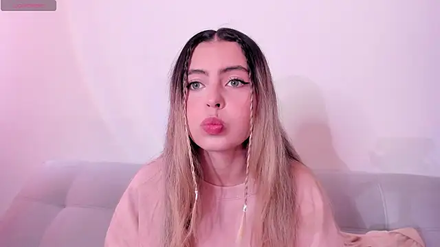 Snapshot of Fernanda_aaaa chatting on February 24, 2026, 1:23 pm Fernanda aaaa online show from February 24, 2026, 1:23 pm