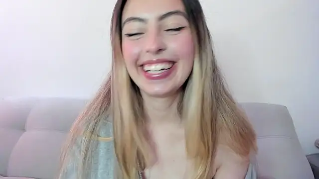 Fernanda aaaa online show from March 9, 2026, 3:48 pm