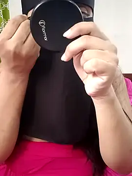 Snapshot of cooler_007 chatting on February 4, 2026, 9:26 am cooler 007 online show from February 4, 2026, 9:26 am