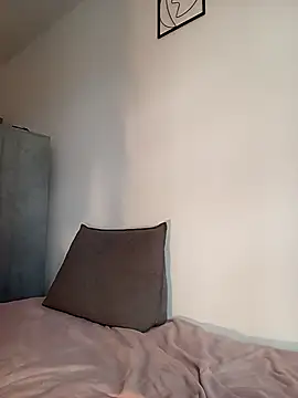 Angela swet online show from April 8, 2026, 10:39 am