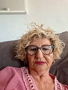 Snapshot of solsit1990 chatting on April 10, 2026, 12:56 pm solsit1990 online show from April 10, 2026, 12:56 pm