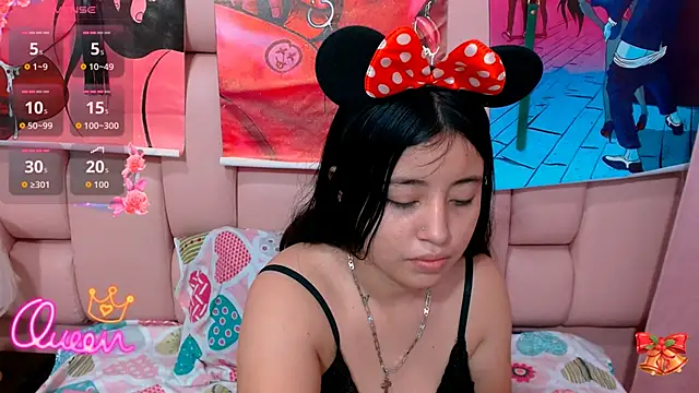 angelhotlatina18 online show from February 13, 2026, 11:54 am