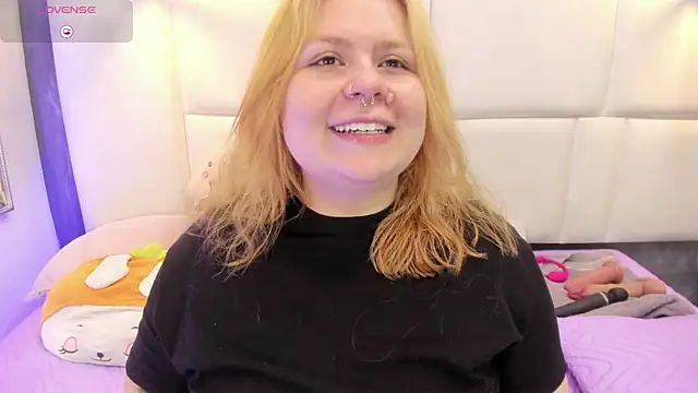Martina armos online show from May 12, 2026, 1:28 pm