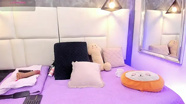 Martina armos online show from May 10, 2026, 2:41 pm