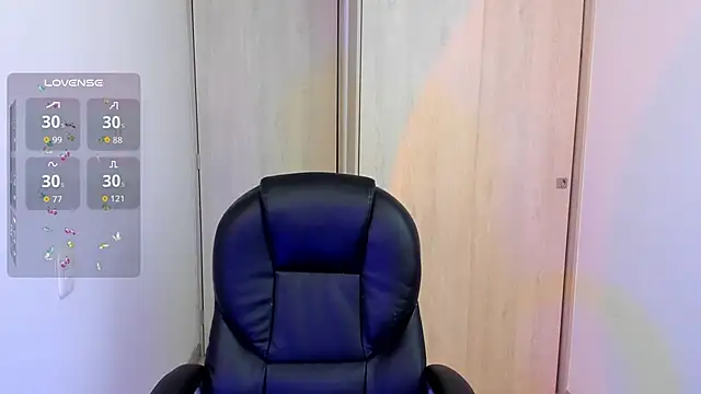 Hurremcan  online show from April 17, 2026, 3:04 pm