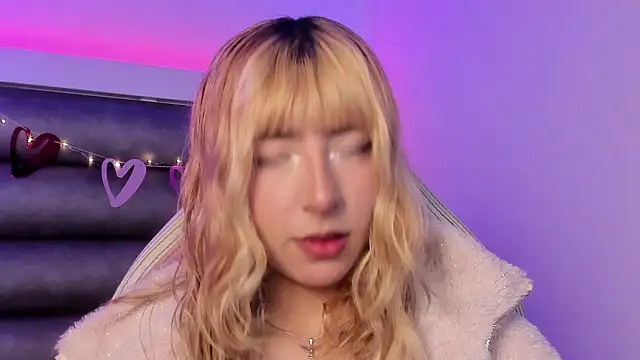 Snapshot of adhalee_js chatting on February 16, 2026, 7:34 pm adhalee js online show from February 16, 2026, 7:34 pm