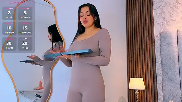 naomy smithxx online show from March 20, 2026, 11:11 am