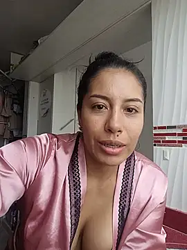 Snapshot of LizaLorini chatting on July 9, 2026, 2:16 pm LizaLorini online show from July 9, 2026, 2:16 pm