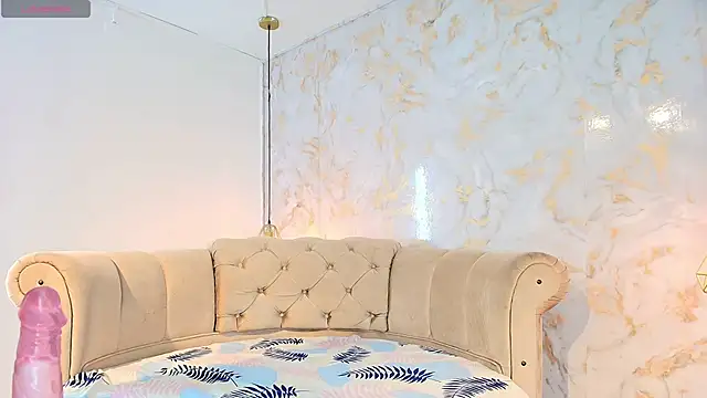 tifanibrown online show from February 14, 2026, 1:33 pm