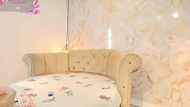 tifanibrown online show from February 5, 2026, 1:18 pm