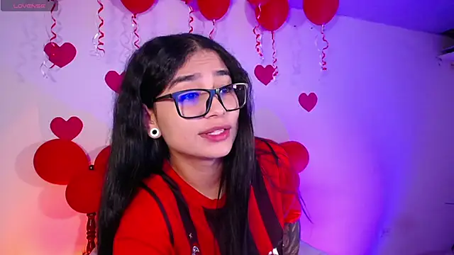 Snapshot of thalia_069 chatting on February 18, 2026, 2:13 pm thalia 069 online show from February 18, 2026, 2:13 pm