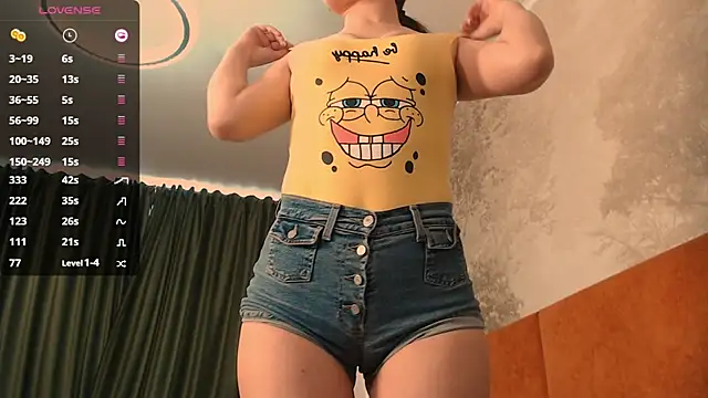 Snapshot of Hiaru_Cutie chatting on January 8, 2025, 5:48 am Hiaru Cutie online show from January 8, 2025, 5:48 am