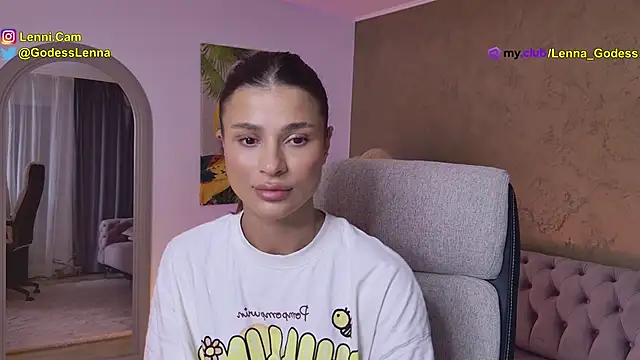 Lenna Godess online show from October 16, 2025, 4:10 am