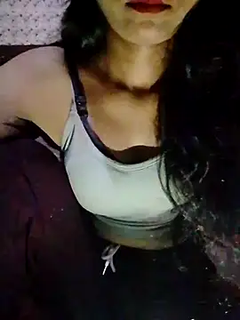 Snapshot of Ayesha_Khan1 chatting on April 5, 2026, 11:00 pm Ayesha Khan1 online show from April 5, 2026, 11:00 pm