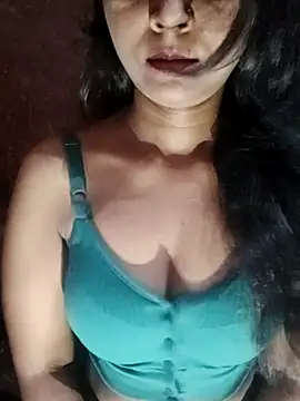 Snapshot of Ayesha_Khan1 chatting on April 26, 2026, 10:29 pm Ayesha Khan1 online show from April 26, 2026, 10:29 pm