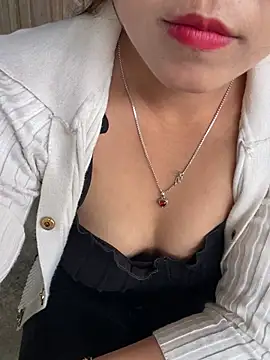 Lonasex99 online show from February 17, 2026, 2:31 am