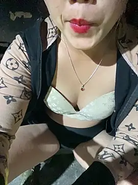 Lonasex99 online show from February 4, 2026, 12:33 pm