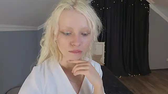 Snapshot of Naomi_Demio chatting on February 22, 2026, 9:11 am Naomi Demio online show from February 22, 2026, 9:11 am