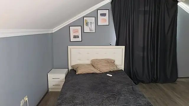 Snapshot of Naomi_Demio chatting on February 13, 2026, 8:25 am Naomi Demio online show from February 13, 2026, 8:25 am