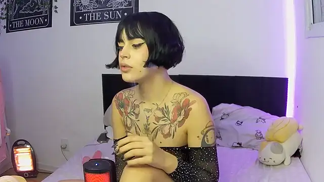 Snapshot of ariane_kimiko chatting on June 26, 2026, 2:50 am ariane kimiko online show from June 26, 2026, 2:50 am