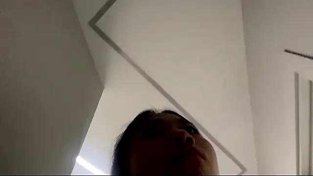 Snapshot of SweetMiaXO chatting on February 27, 2026, 10:59 am SweetMiaXO online show from February 27, 2026, 10:59 am