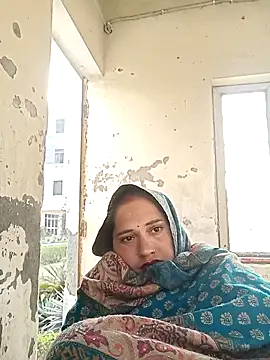 Snapshot of Cute-karisma1234 chatting on March 1, 2026, 2:55 am Cute-karisma1234 online show from March 1, 2026, 2:55 am