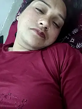 Snapshot of Cute-karisma1234 chatting on February 24, 2026, 6:20 pm Cute-karisma1234 online show from February 24, 2026, 6:20 pm