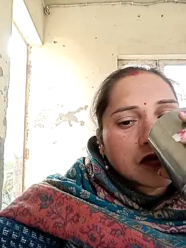 Snapshot of Cute-karisma1234 chatting on February 24, 2026, 3:07 am Cute-karisma1234 online show from February 24, 2026, 3:07 am