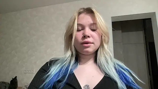 Lulu Di online show from March 2, 2026, 8:38 pm