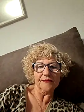 rosasuso online show from April 5, 2026, 6:47 pm