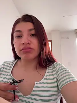 Snapshot of AngelSoft_ chatting on February 4, 2026, 4:02 pm AngelSoft online show from February 4, 2026, 4:02 pm