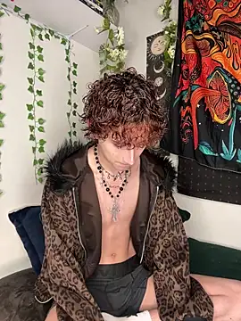 noynxz online show from May 22, 2026, 4:32 am