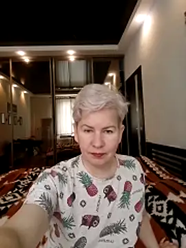 AvaSwan5354 online show from April 24, 2026, 12:18 pm