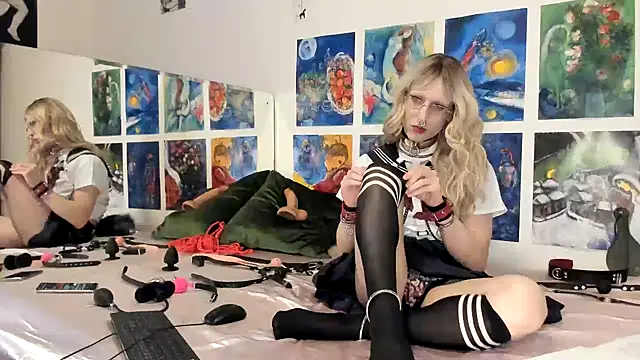 Snapshot of Miaxma chatting on April 5, 2026, 5:19 pm Miaxma online show from April 5, 2026, 5:19 pm