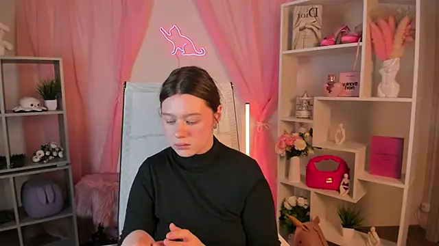 CelestineMauriac online show from February 9, 2026, 5:33 pm