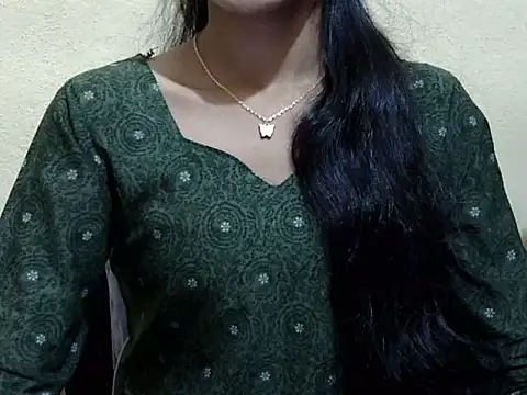 Snapshot of Khushi_v chatting on February 13, 2026, 3:12 pm Khushi v online show from February 13, 2026, 3:12 pm