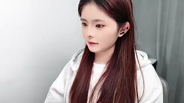 Snapshot of cherry-_-cherry chatting on February 27, 2026, 2:01 am cherry- -cherry online show from February 27, 2026, 2:01 am