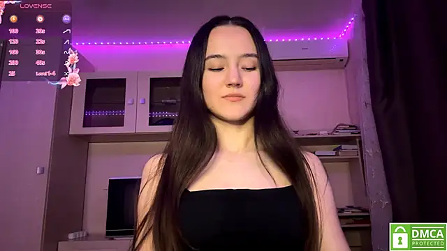 Snapshot of Kiaicatie chatting on June 12, 2026, 5:43 pm Kiaicatie online show from June 12, 2026, 5:43 pm