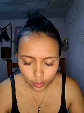 Snapshot of Daniela_Cruz_ chatting on February 25, 2026, 11:15 pm Daniela Cruz online show from February 25, 2026, 11:15 pm