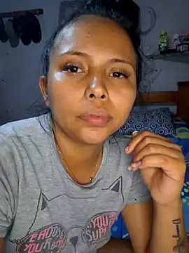 Snapshot of Daniela_Cruz_ chatting on March 24, 2026, 3:01 pm Daniela Cruz online show from March 24, 2026, 3:01 pm