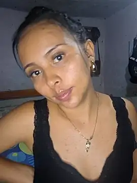 Snapshot of Daniela_Cruz_ chatting on February 8, 2026, 3:43 pm Daniela Cruz online show from February 8, 2026, 3:43 pm