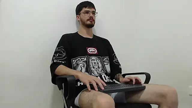 Snapshot of joseh0se chatting on March 1, 2026, 1:05 am joseh0se online show from March 1, 2026, 1:05 am