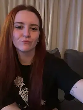 Snapshot of PoppySlut6999 chatting on February 16, 2026, 9:34 pm PoppySlut6999 online show from February 16, 2026, 9:34 pm