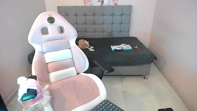 Dhalton x online show from March 27, 2026, 7:37 pm